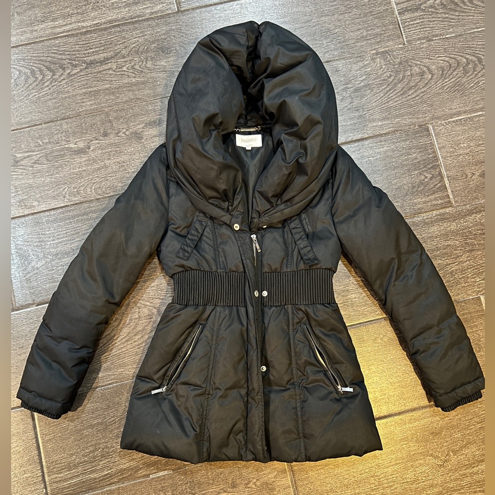 LAUNDRY Hourglass Black Puffer Coat